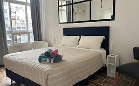 Obelisk Apartment Studio